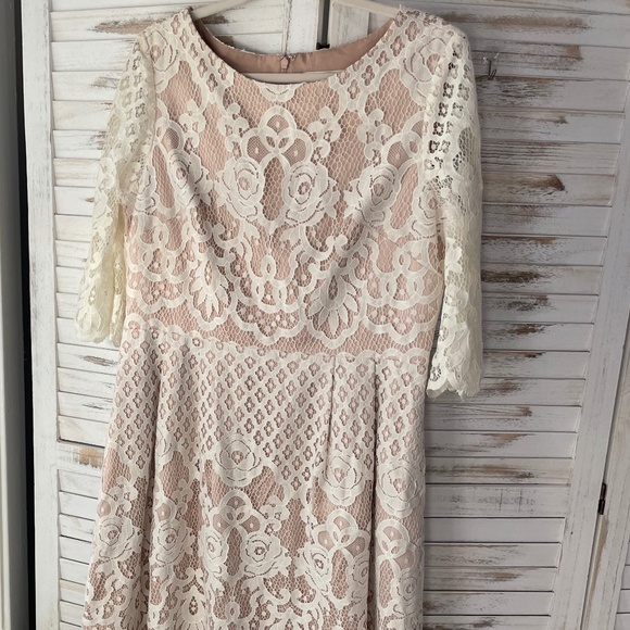 Lace dress bundle - Picture 9 of 9
